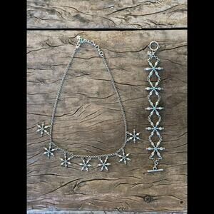 Lucky Brand Silver Tone Starburst Bohemian  Necklace And Bracelet Set